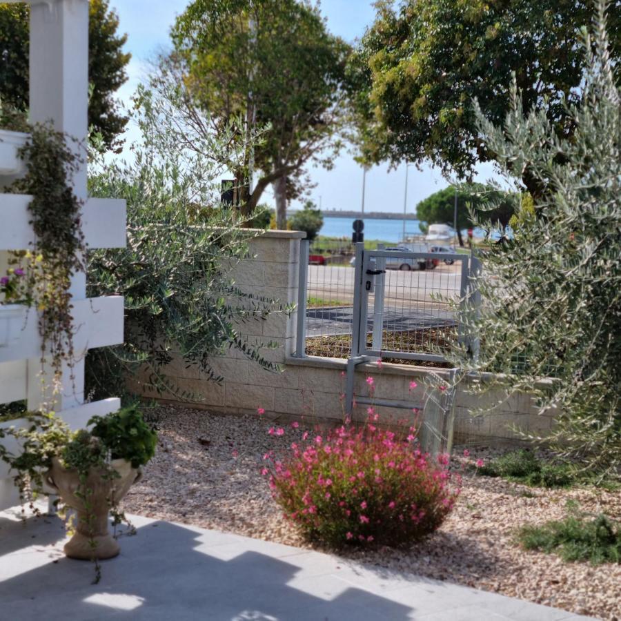 Apartman Magnolija Umago Esterno foto